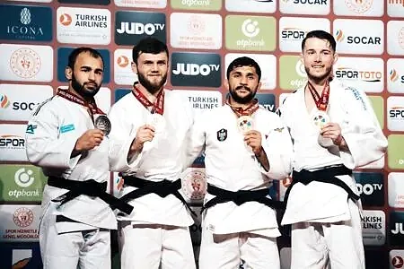 ayub_bliev_3.jpg